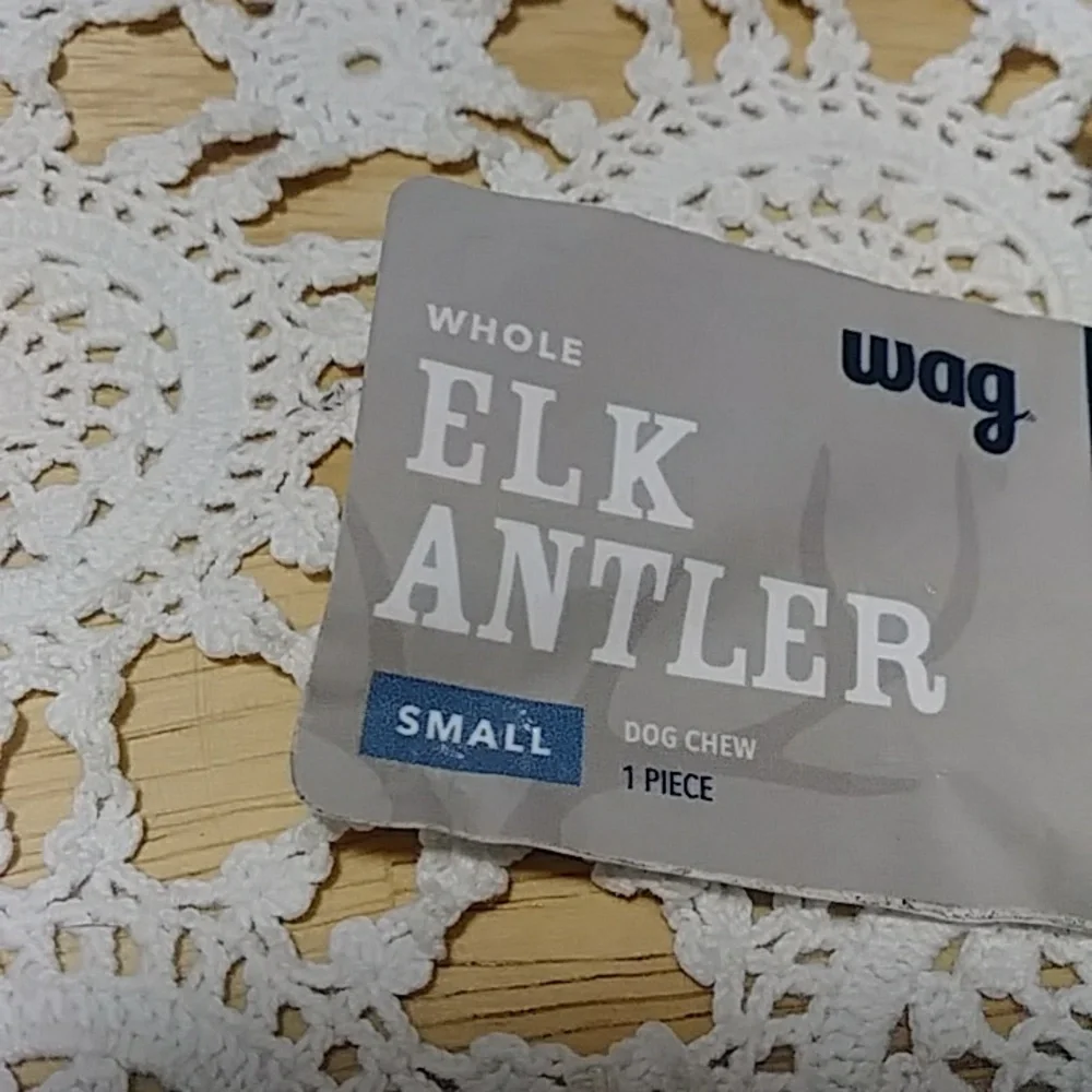 Amazon Brand - Wag Dog Elk Antler Chew, Naturally Shed. Whole, Small